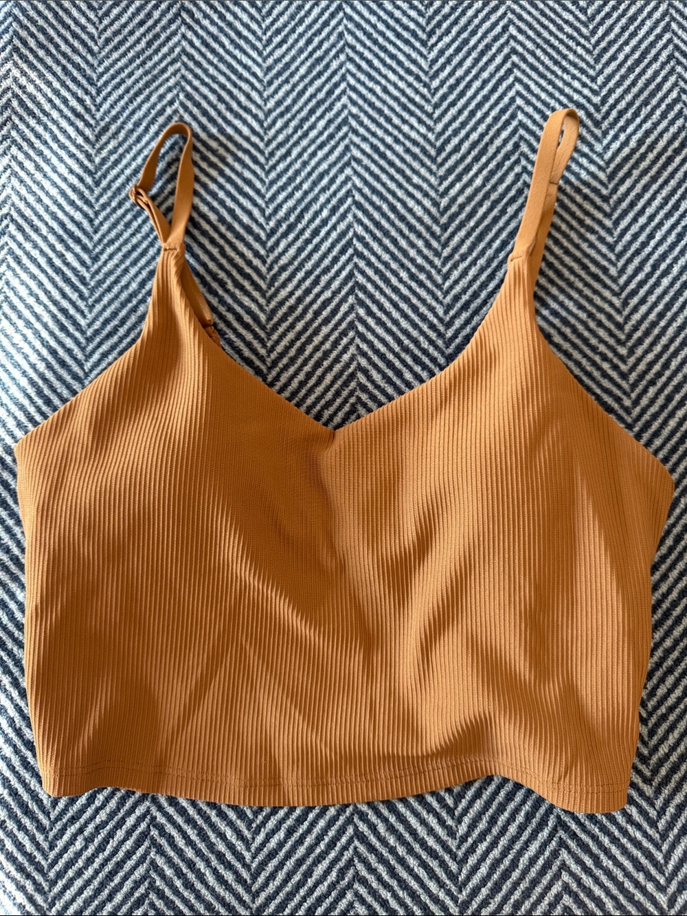 Athleta Elation V-Neck Built-in Bra Crop Tank